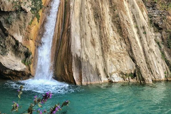 kunjapuri-rishikesh-waterfall